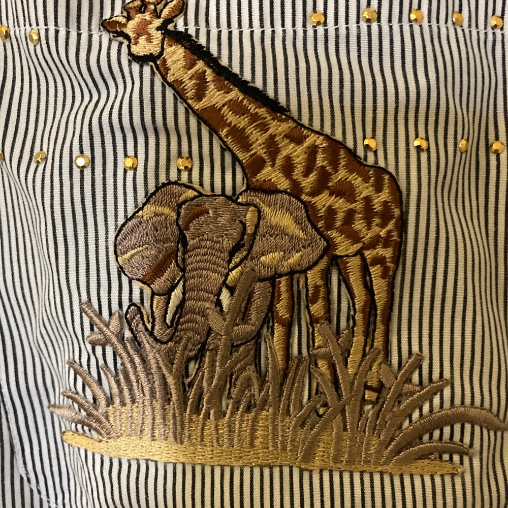 Ladies Striped Shirt with Giraffe Embroidery.   Ladies 3x